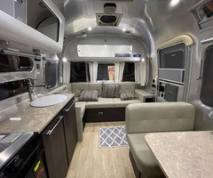 2013 27' Airstream International--Less than 3k miles on chassis